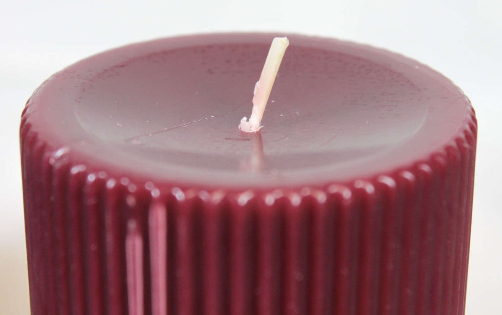 Root Candle Cranberry Pillar 6″ Tall in Box 2.75″ Across Never Lit Unburnt Home