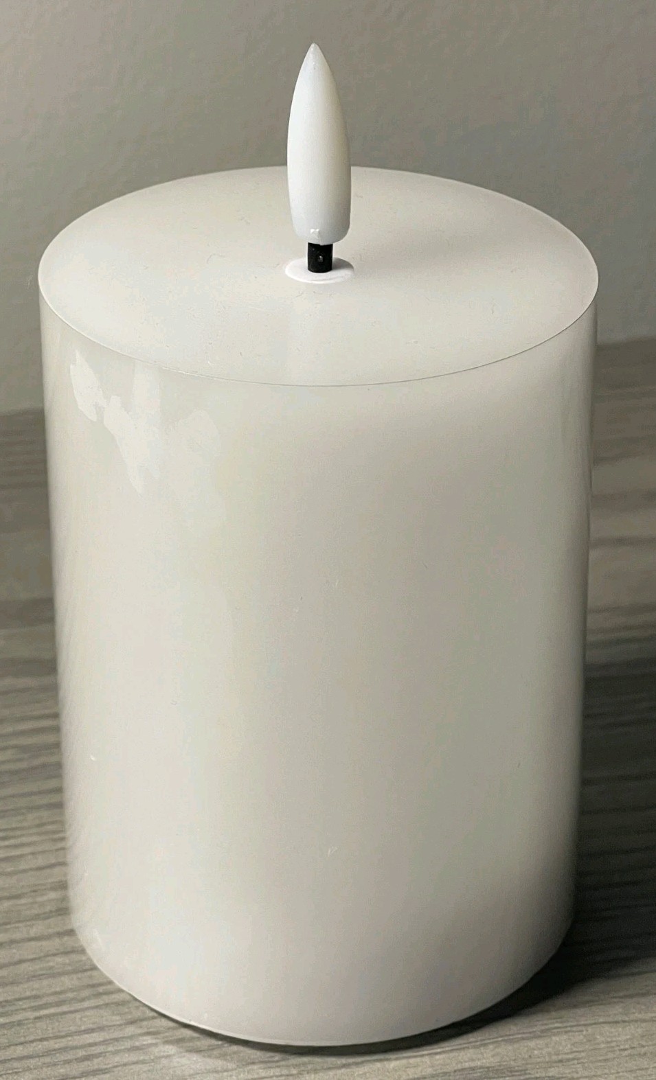 Flameless Battery-Operated Manual On/Off LED Candle ~ No Timer – Used Once