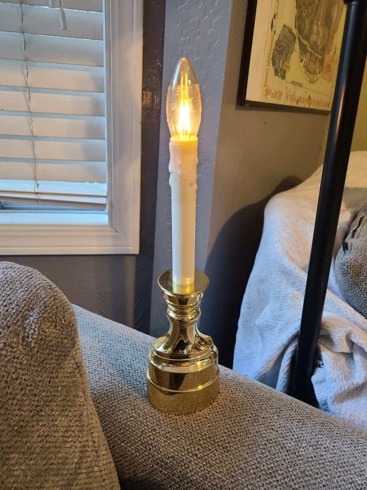 NIB 8 Bethlehem Lights Premium Brass Tone Cordless Timer Window Candles
